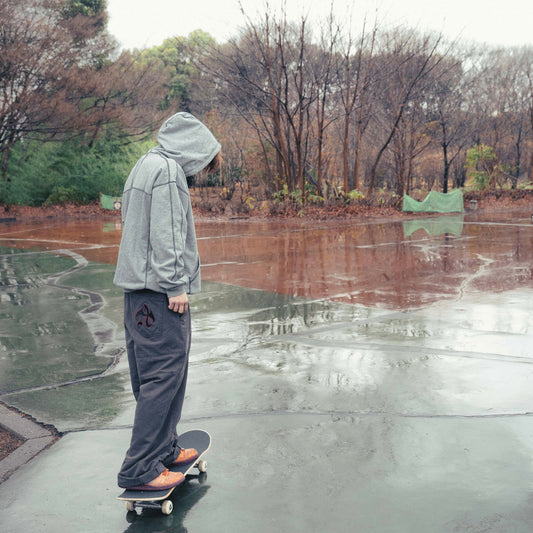 ANTIMID STITCH HOODIE