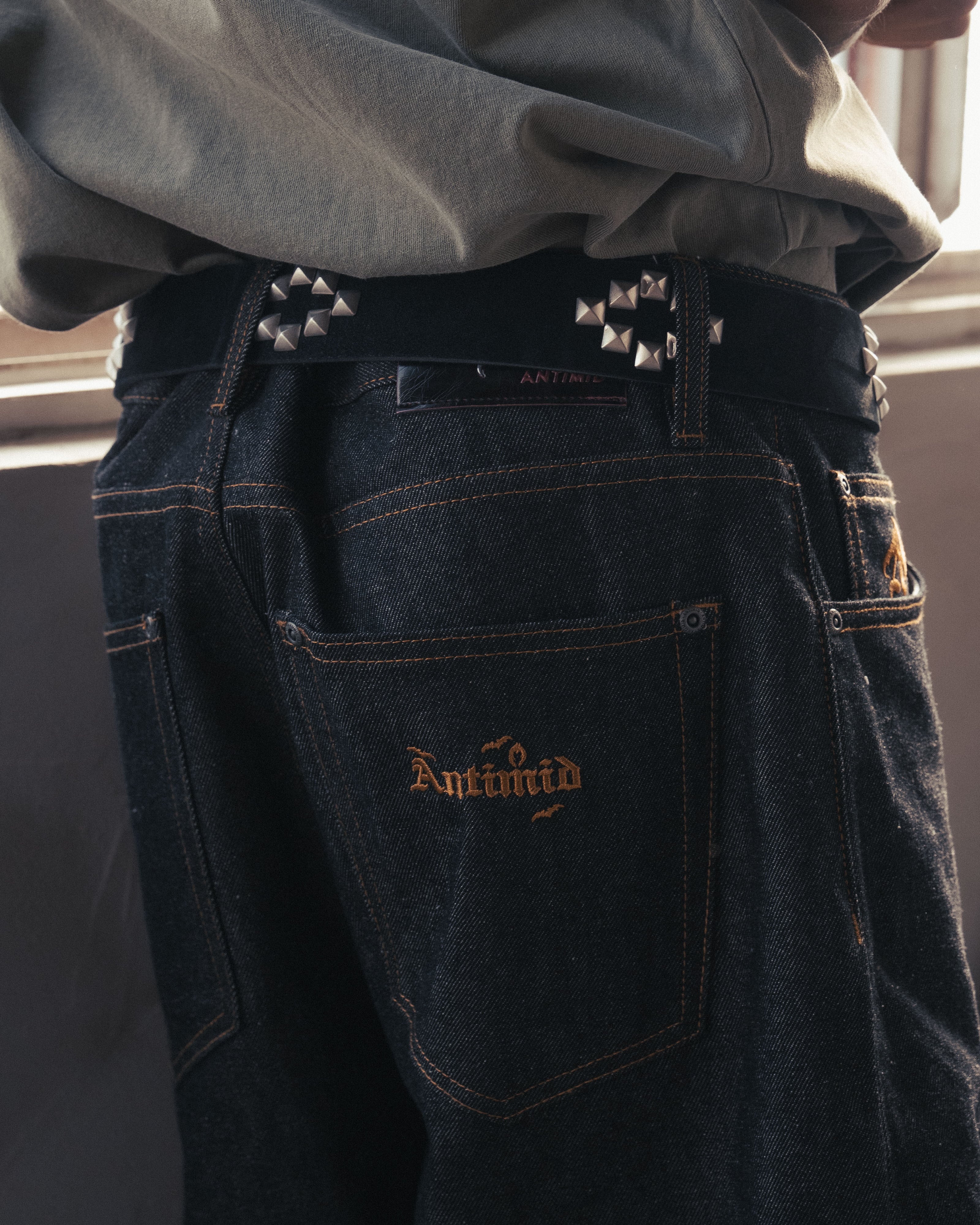新品 ANTIMID STUDS BELT　スタッズ　ベルト ANTIMID STUDS BELT