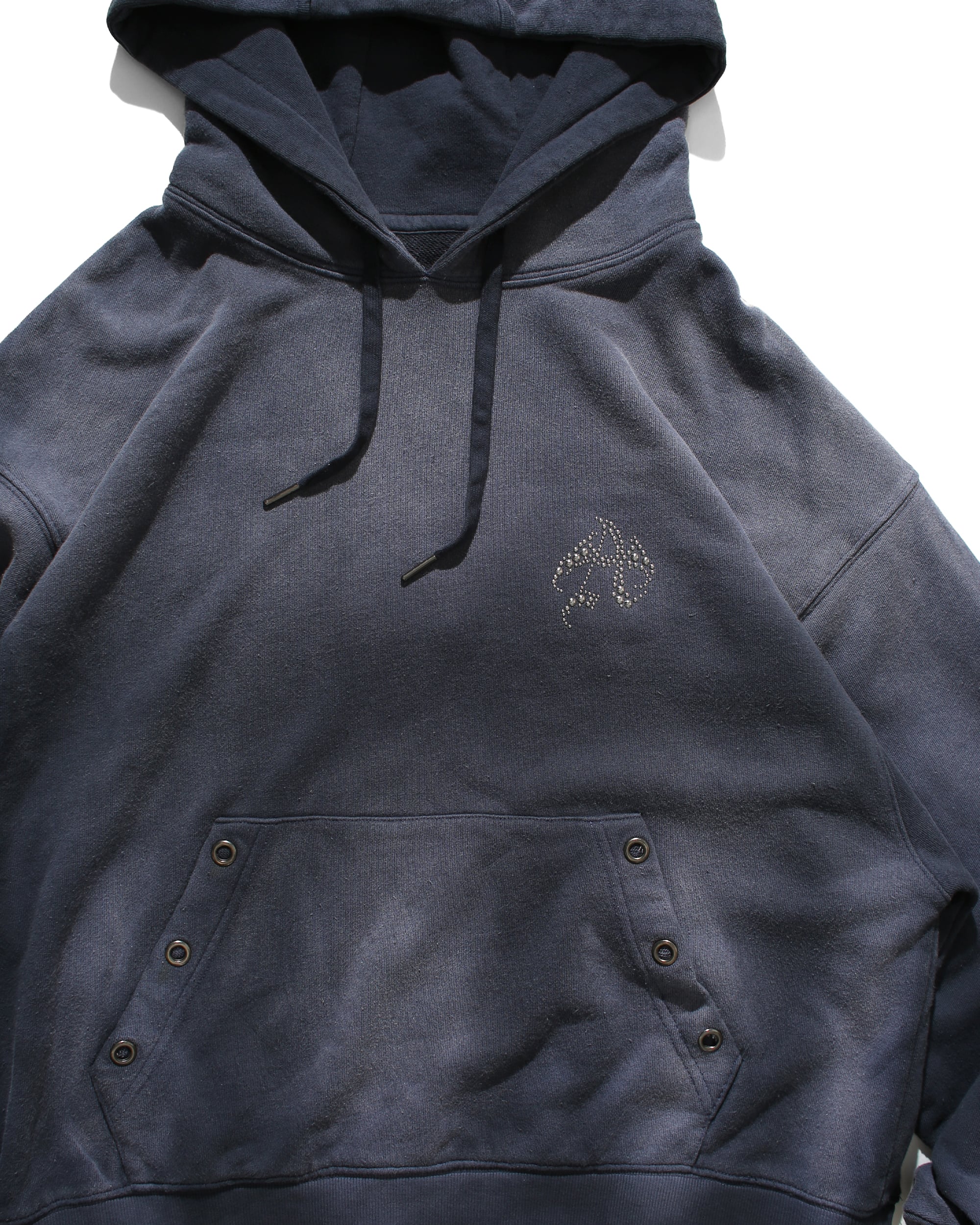 ANTIMID STUDS HOODIE