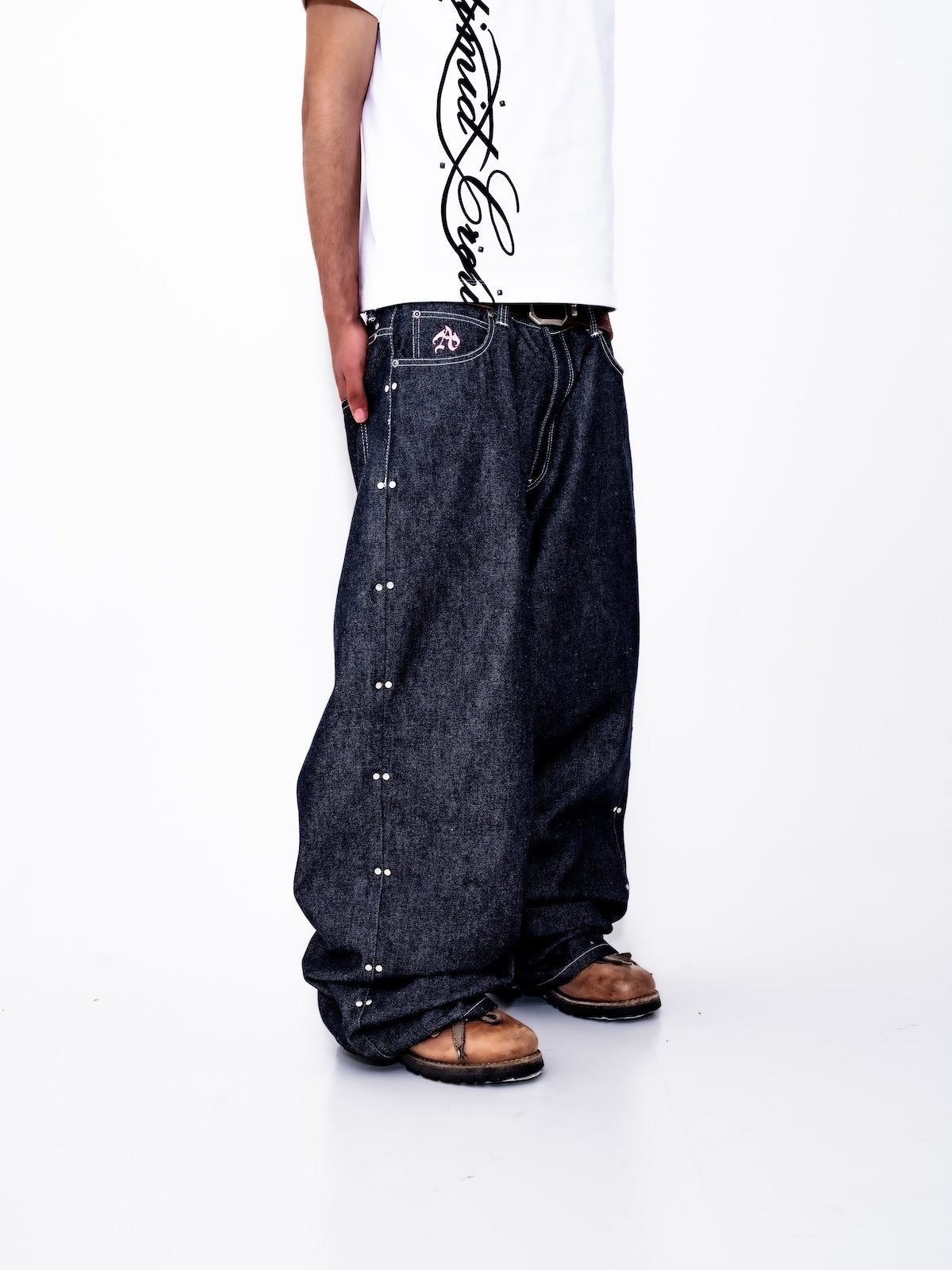 ANTIMID STUDS DENIM