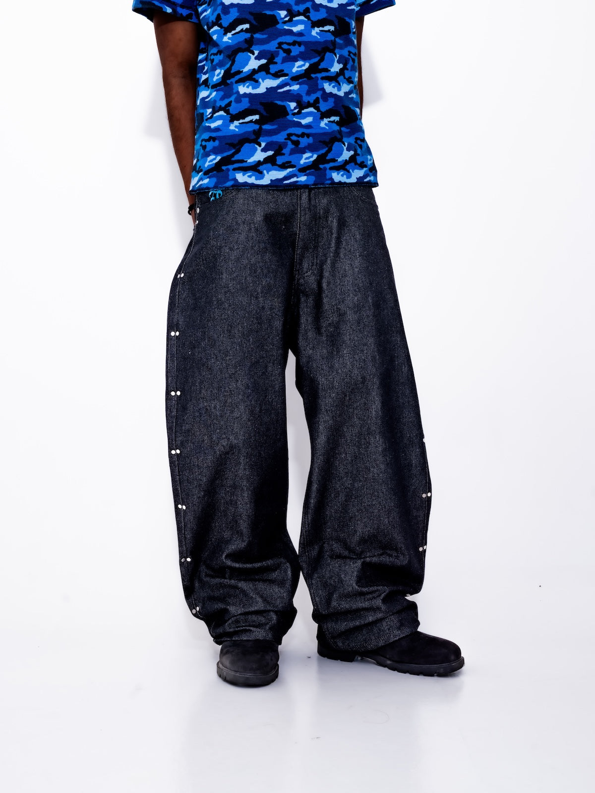 パンツ ANTIMID STUDS DENIM ANTIMID STUDS DENIM