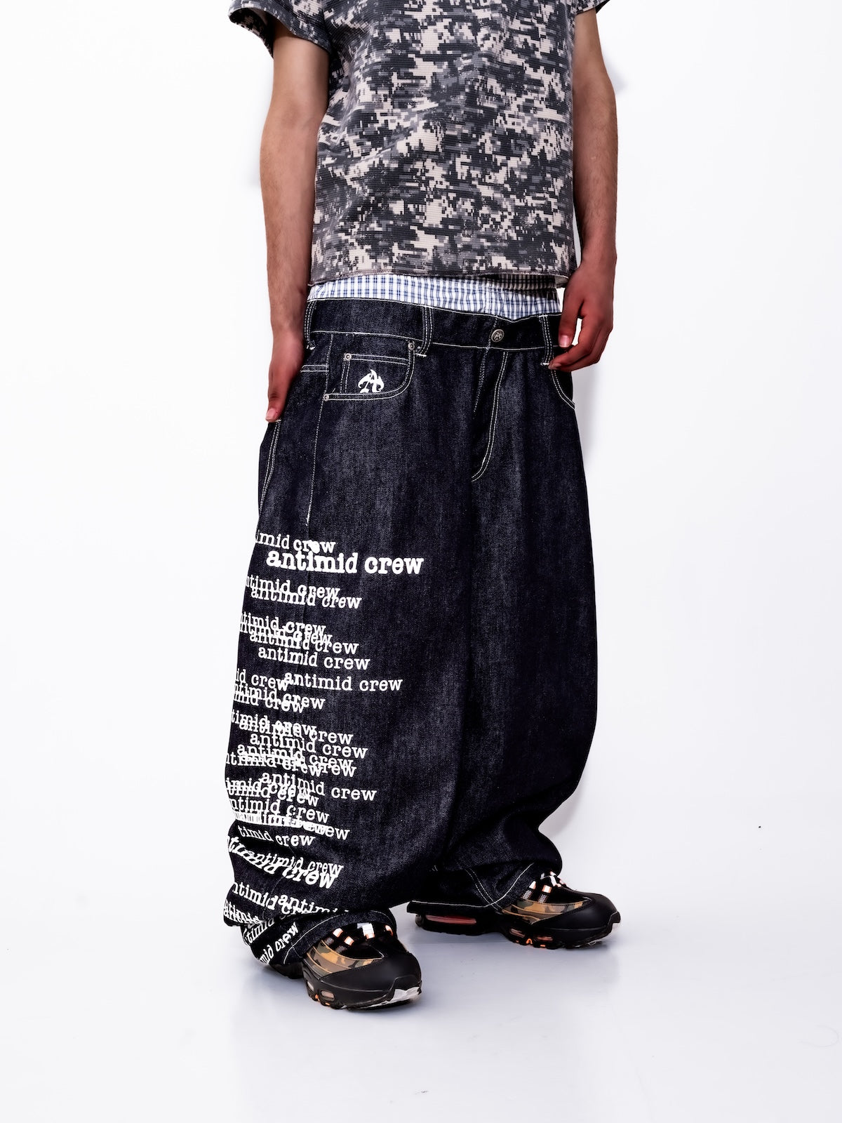 ANTIMID CREW DENIM