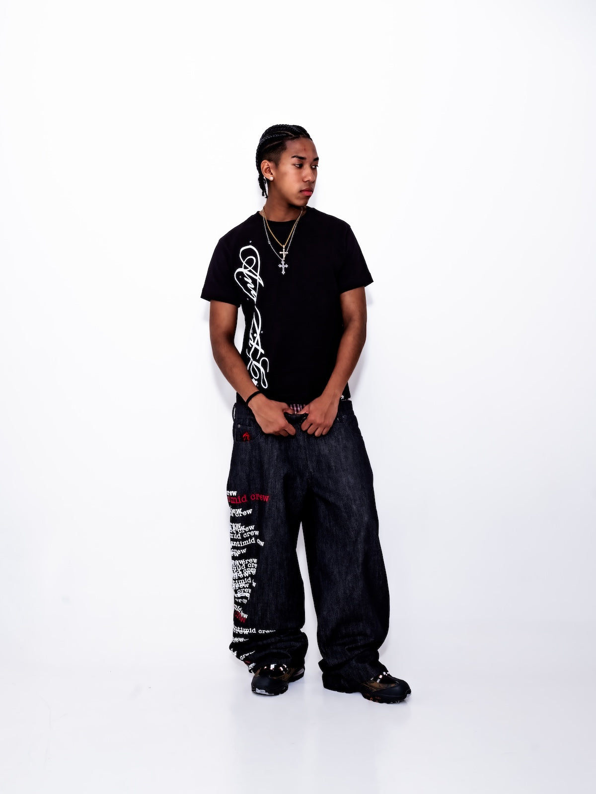 ANTIMID SCRIPT LOGO TEE