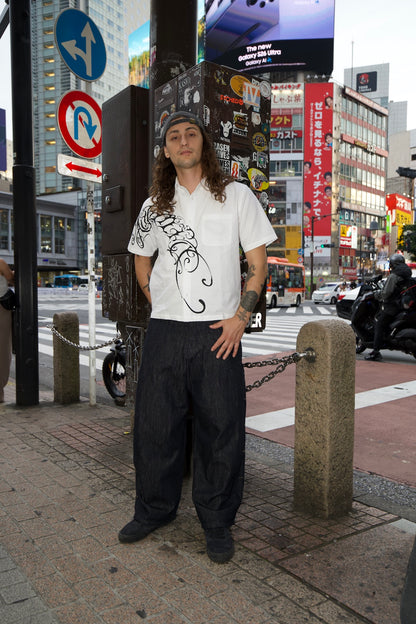 ANTIMID SCRIPT LOGO SHIRT