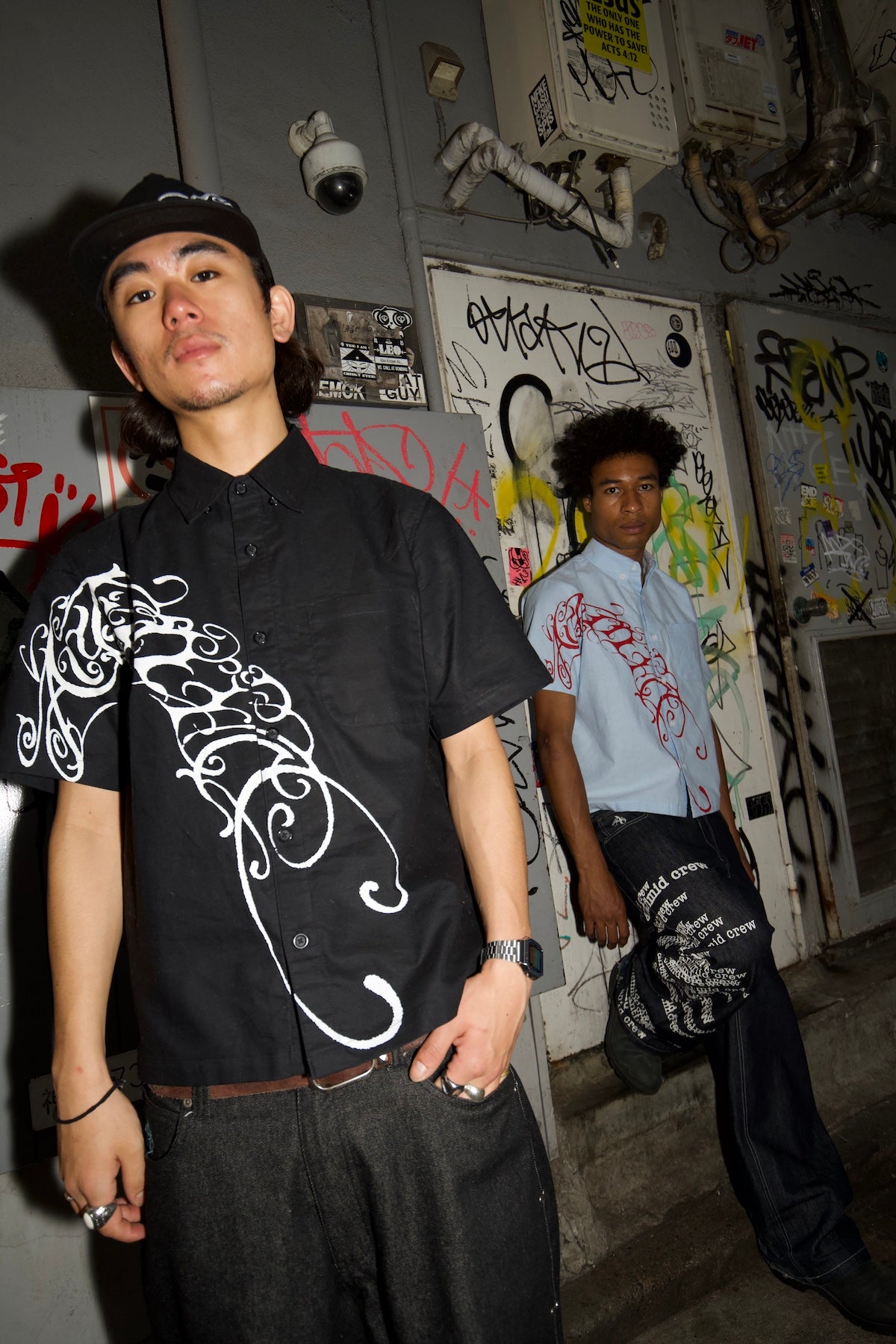 ANTIMID SCRIPT LOGO SHIRT
