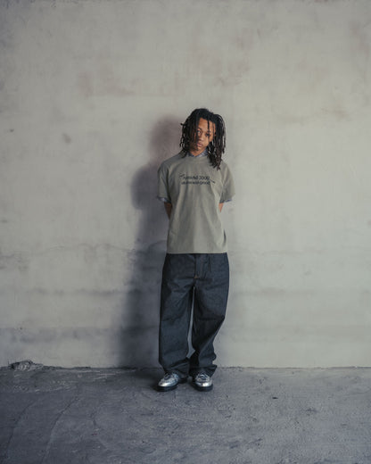 ALONENESS LOGO TEE