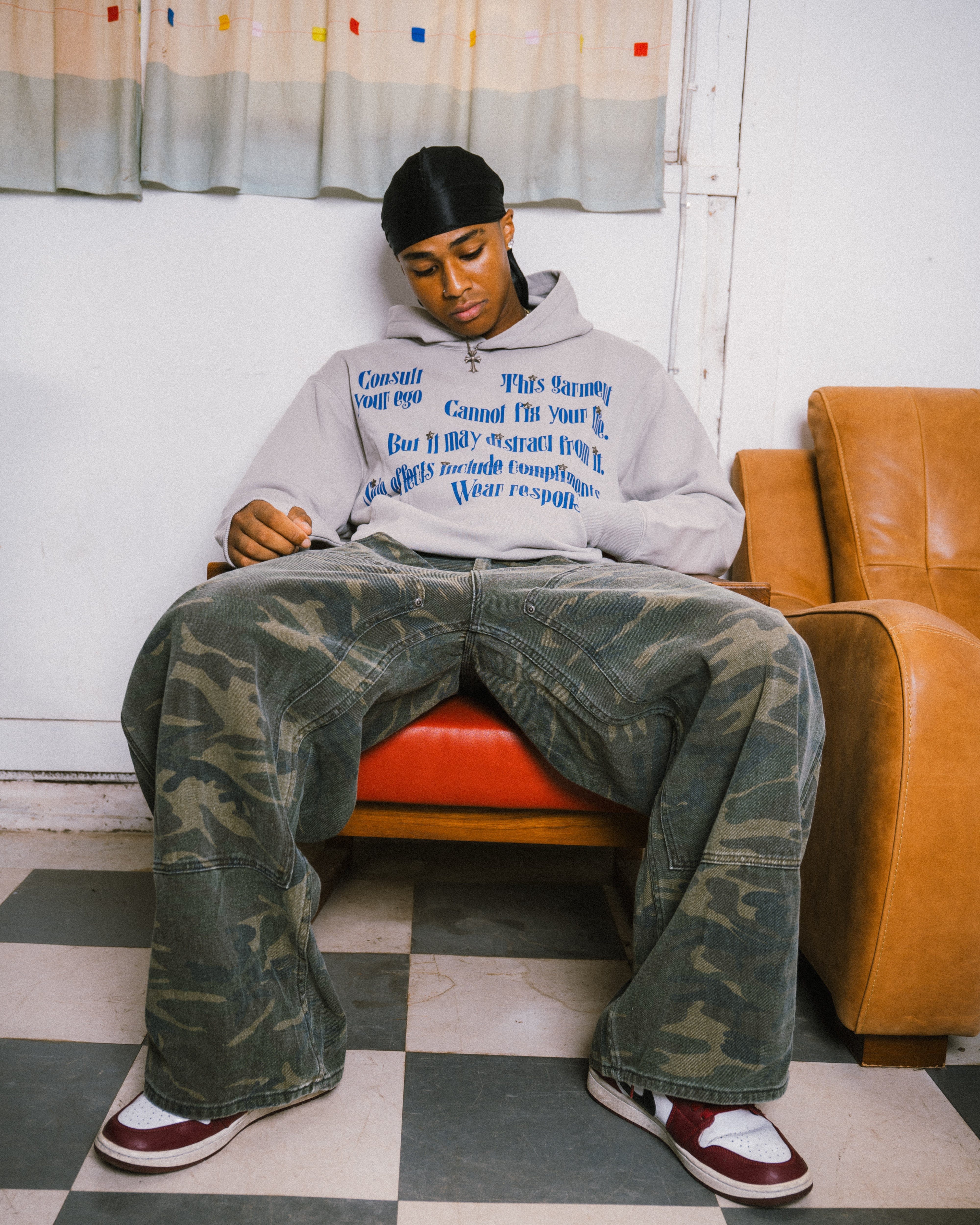 ANTIMID BIG LOGO HOODIE Sサイズ　短丈 ANTIMID BIG LOGO HOODIE